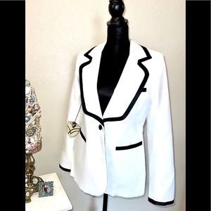 ✔️✔️ William Rust Blazer with Exquisite Front Pocket Detail ✔️✔️